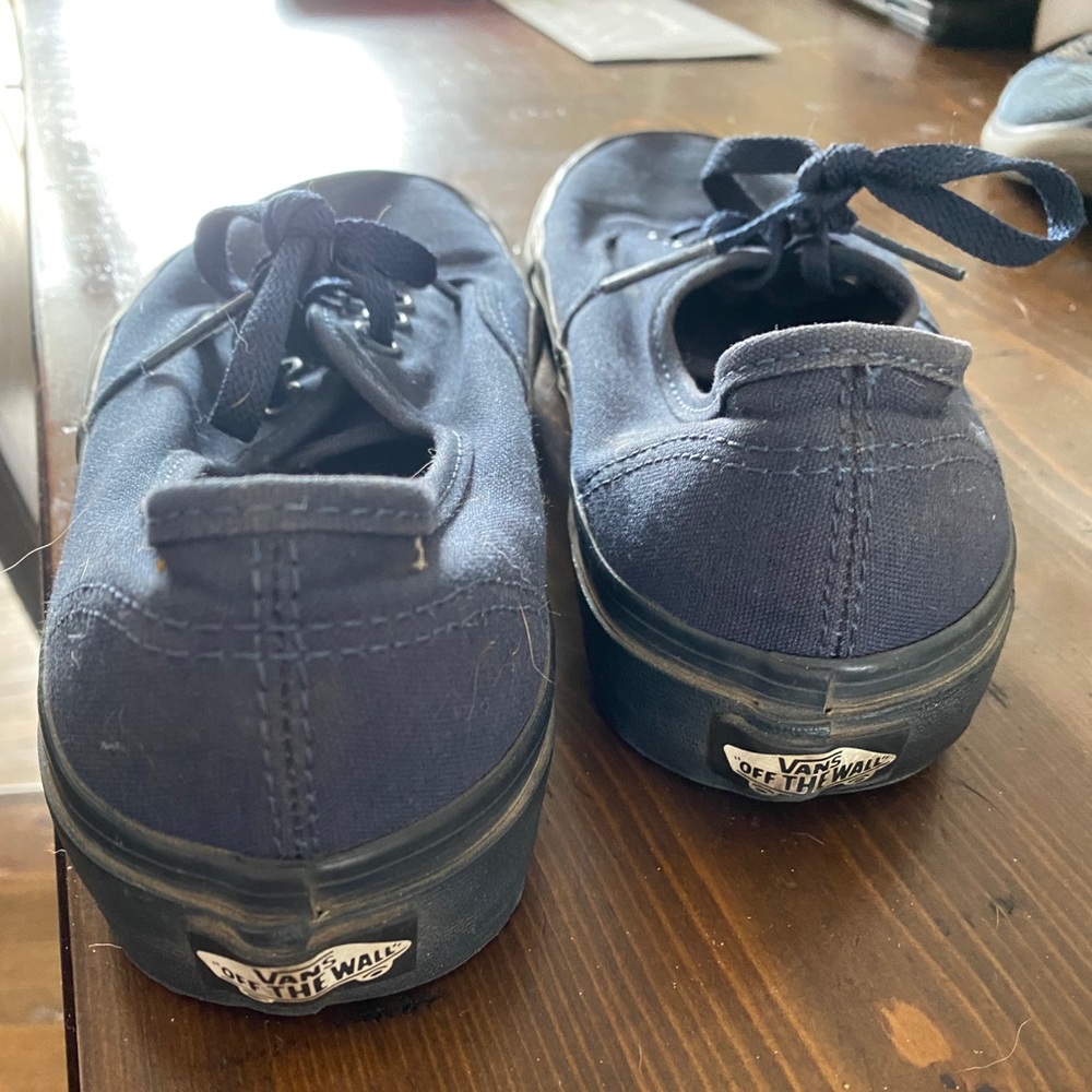 Vans - Picture 4 of 4